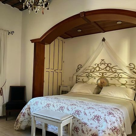 Hotel Draghi San Antonio de Areco Εξωτερικό φωτογραφία